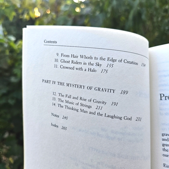 An Old Man's Toy: Gravity at Work and Play in Einstein's Universe, A. Zee 1989 - Picture 3 of 8